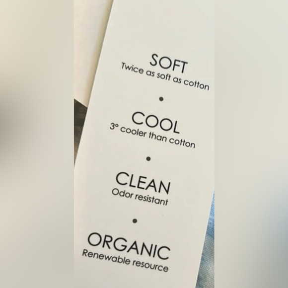 NWT Hale Bob Super Soft Mid Length Blue Leave Print Robe-Bamboo Material-Size M - Picture 8 of 8